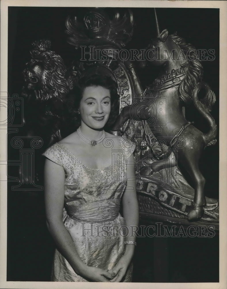 1953 Press Photo Hallmark Hall of Fame - Sarah Churchill, Narrator and Hostess