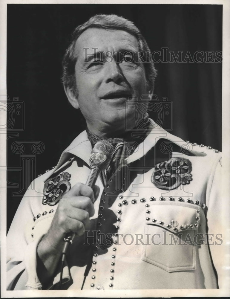 1975 Press Photo &quot;Perry Como&#39;s Springtime Special&quot; - Perry Como, Host