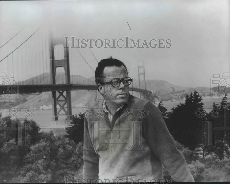 Load image into Gallery viewer, 1965 Press Photo "Golden Gate: Biography of a Bridge" - Author Allen Brown

