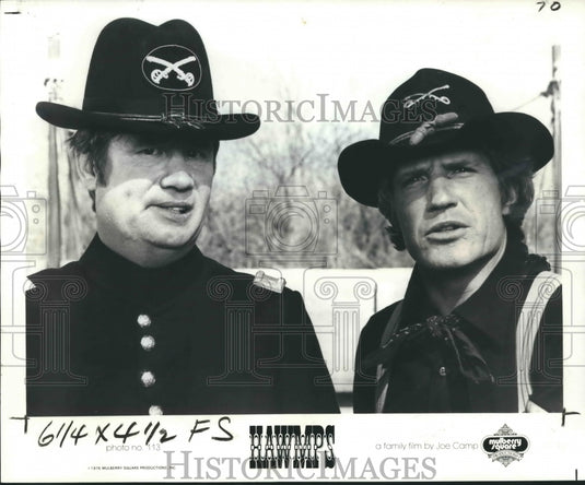 1976 Press Photo James Hampton and Christopher Connelly in family film "Hawmps"