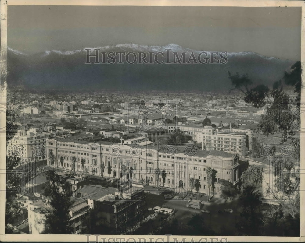1955 Press Photo Santiago, Chile encircled by snow-covered Andean peaks