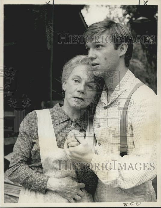 1976 Press Photo Actors Richard Thomas, Ellen Corby in "The Waltons" - nox13534