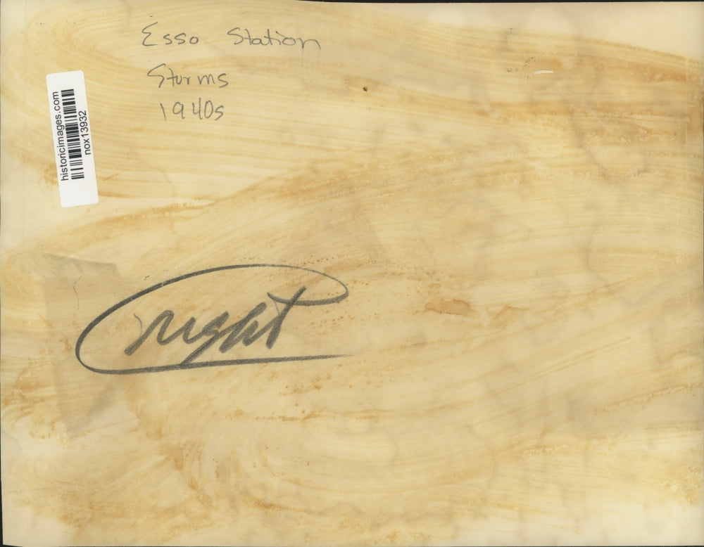 1940 Press Photo Esso Station, Sturms - nox13932