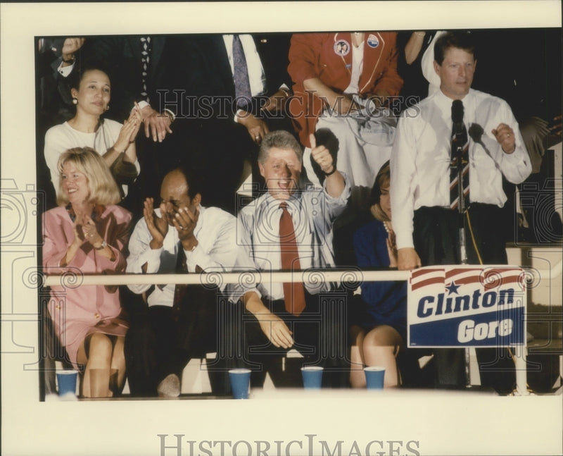 Load image into Gallery viewer, Press Photo Jackson, Clinton and Gore - Campaigning - nox14041
