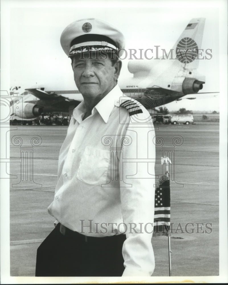 1990 Press Photo Richard Crenna in "Last Flight Out" - nox14611