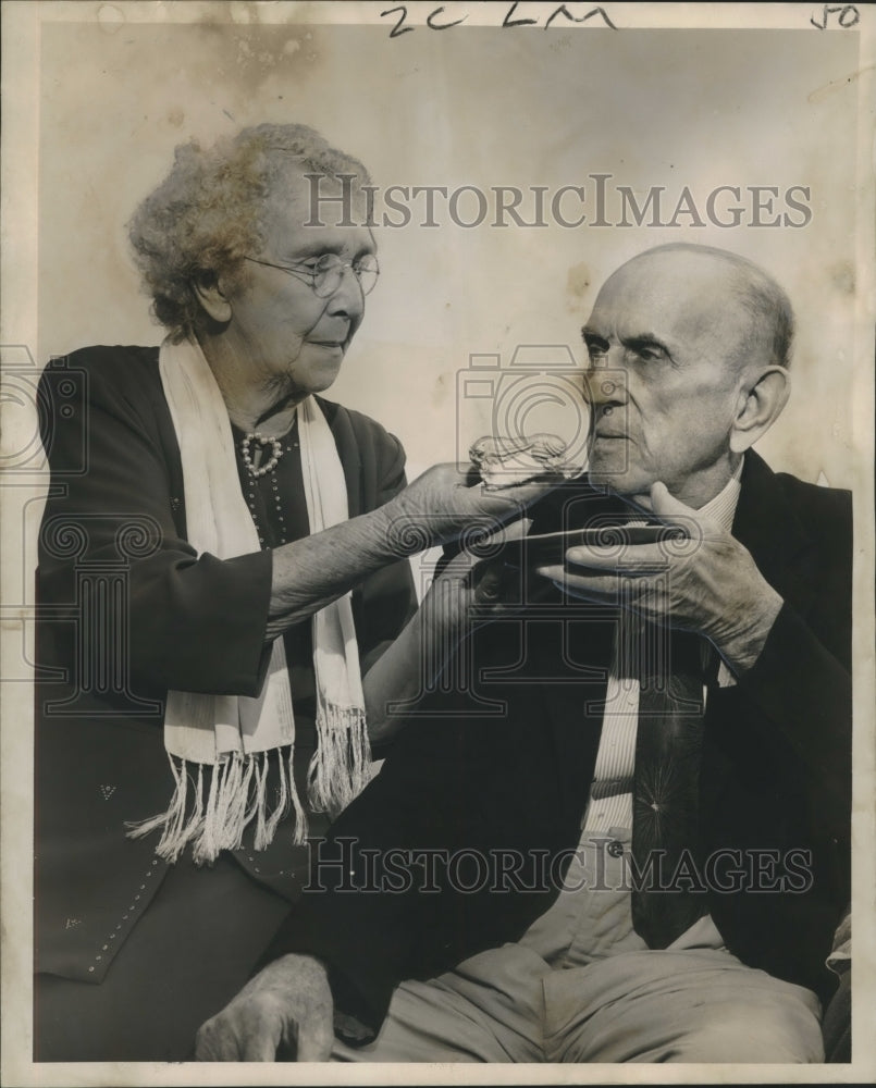 1954 Press Photo Mr. and Mrs. U. C. Delaune celebrate 65th Wedding Anniversary