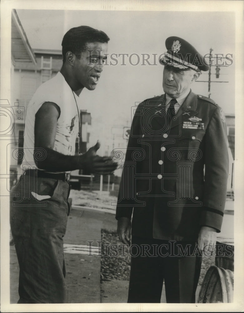 1960 Press Photo Sammy Davis Junior and Costar in The Patsy on CBS Television