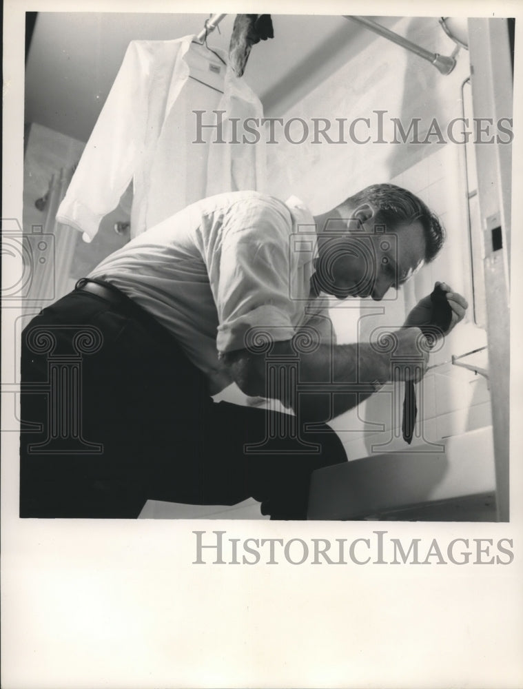 1956 Press Photo Walter Cronkite, CBS-TV Newsman - nox15358