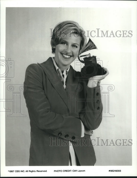 1997 Press Photo Ellen DeGeneres, Host 39th Annual Grammy Awards CBS TV