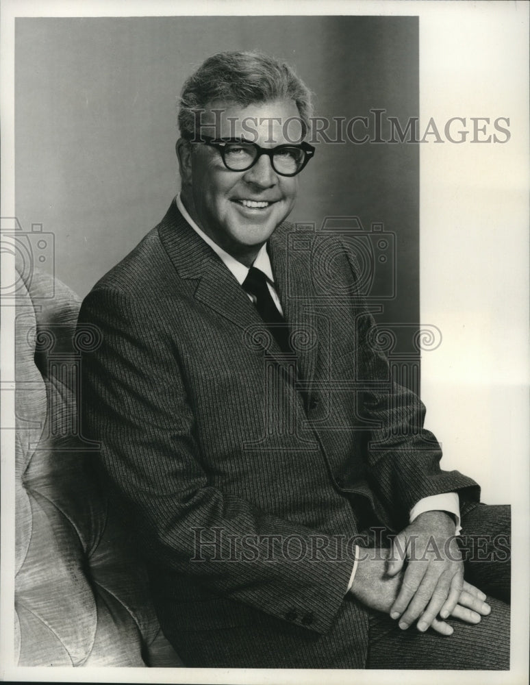 1969 Press Photo Dan Daily, &quot;The Governor and J.J.&quot; - nox16239- Historic Images