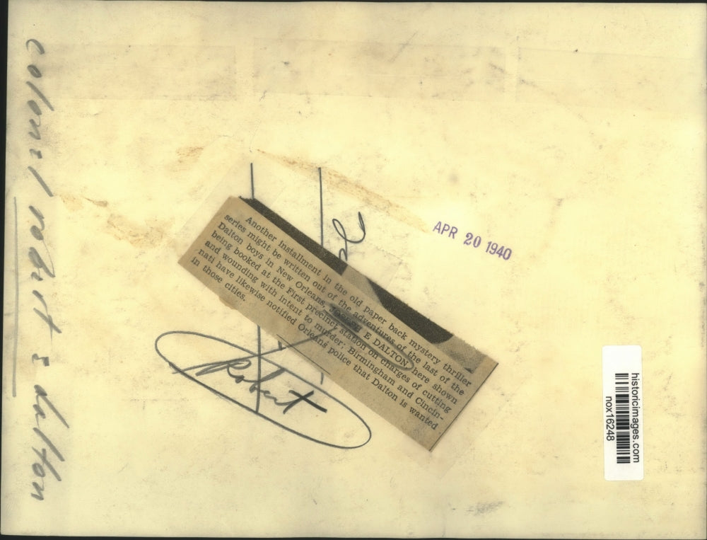 1940 Press Photo Robert E. Dalton at First Precinct Station, New Orleans