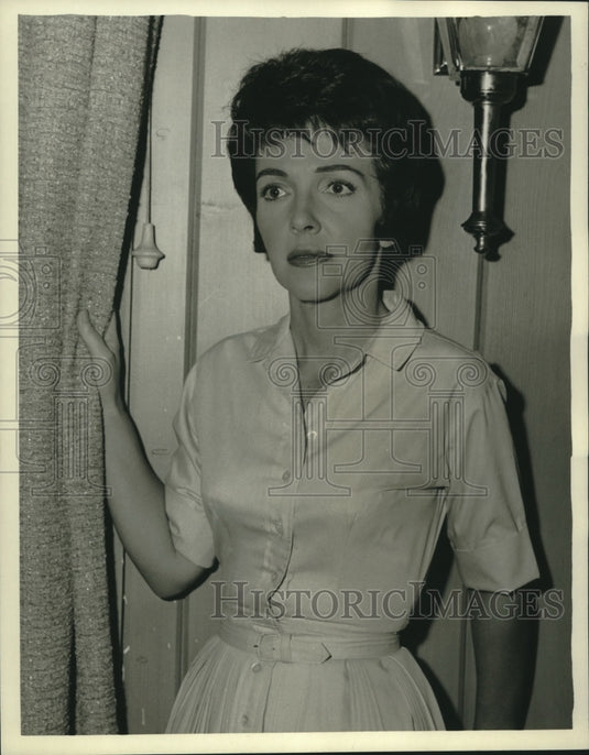 1962 Press Photo Nancy Davis, "Obituary for Mr. X" - nox16386