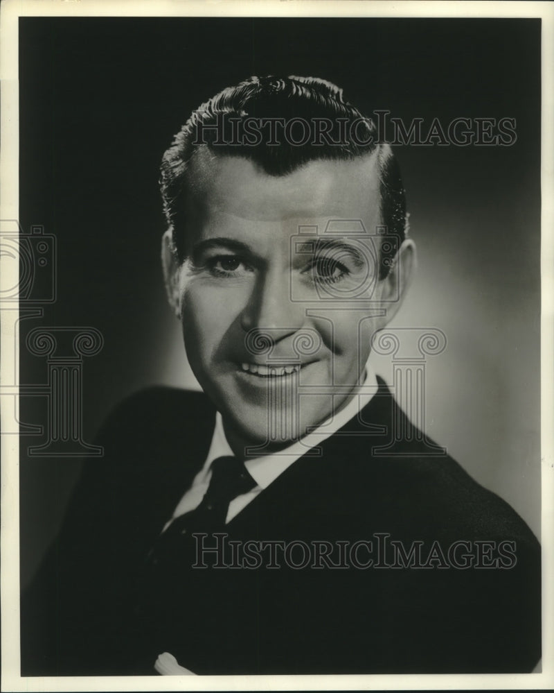 Load image into Gallery viewer, 1961 Press Photo Singer Dennis Day - nox16393
