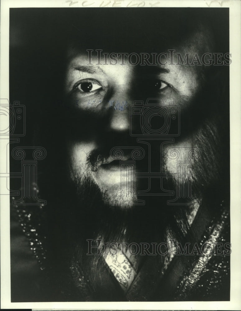 1974 Press Photo Khigh Alx Dhiegh, "Judge Dee in the Monastery Murders"