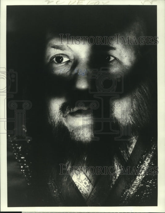 1974 Press Photo Khigh Alx Dhiegh, "Judge Dee in the Monastery Murders"