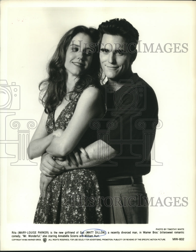 Load image into Gallery viewer, 1993 Press Photo Mary-Louise Parker, Matt Dillon for "Mr. Wonderful" Movie
