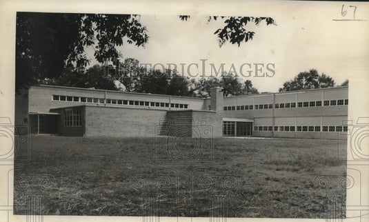 1952 Press Photo De La Salle High School, Exterior View in Louisiana - nox16813