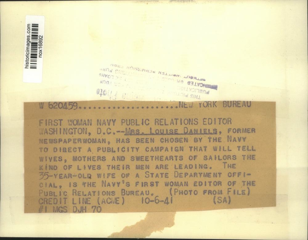 1941 Press Photo Public Relations Bureau Editor Mrs. Louise Daniels - nox16892