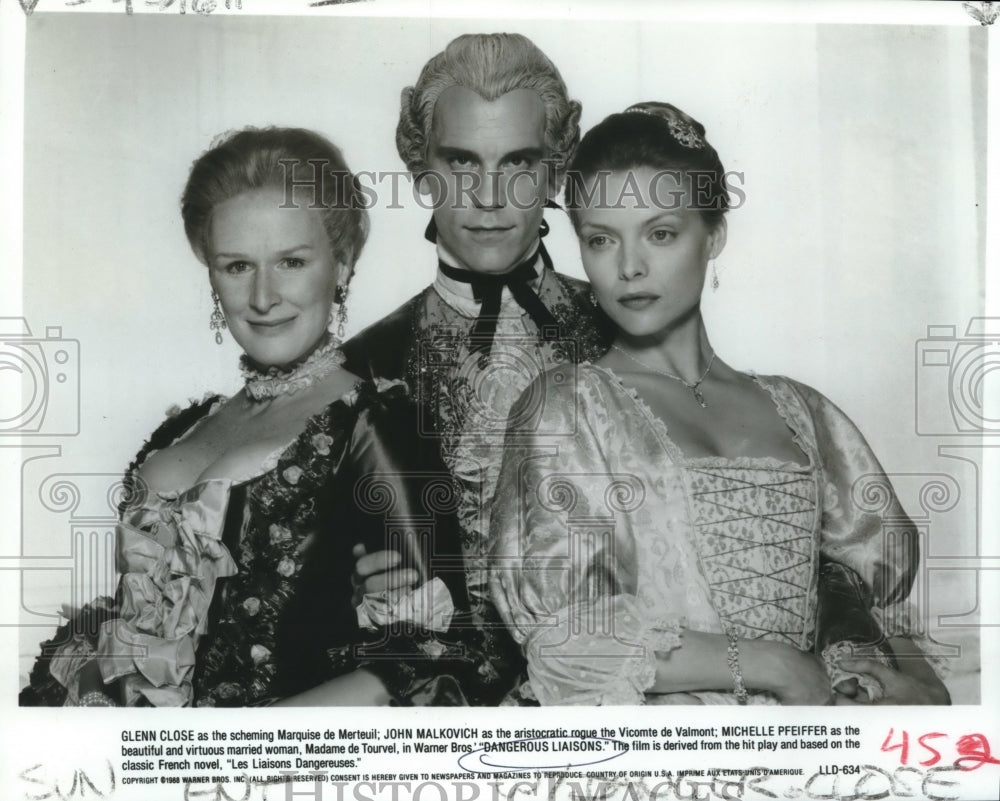 1989 Press Photo Glenn Close and co-stars, "Dangerous Liaisons" - nox16928