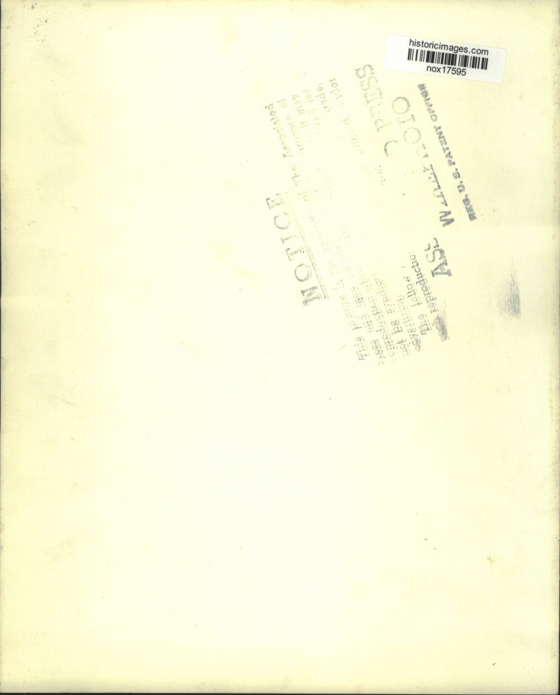 1949 Press Photo New Jersey, Bowler Howard Eaket, proudly displays winning score