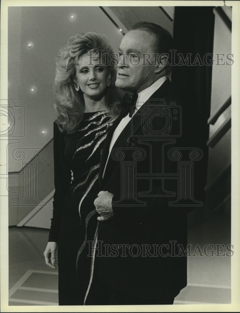 1986 Press Photo Morgan Fairchild joins Bob Hope in his first season special