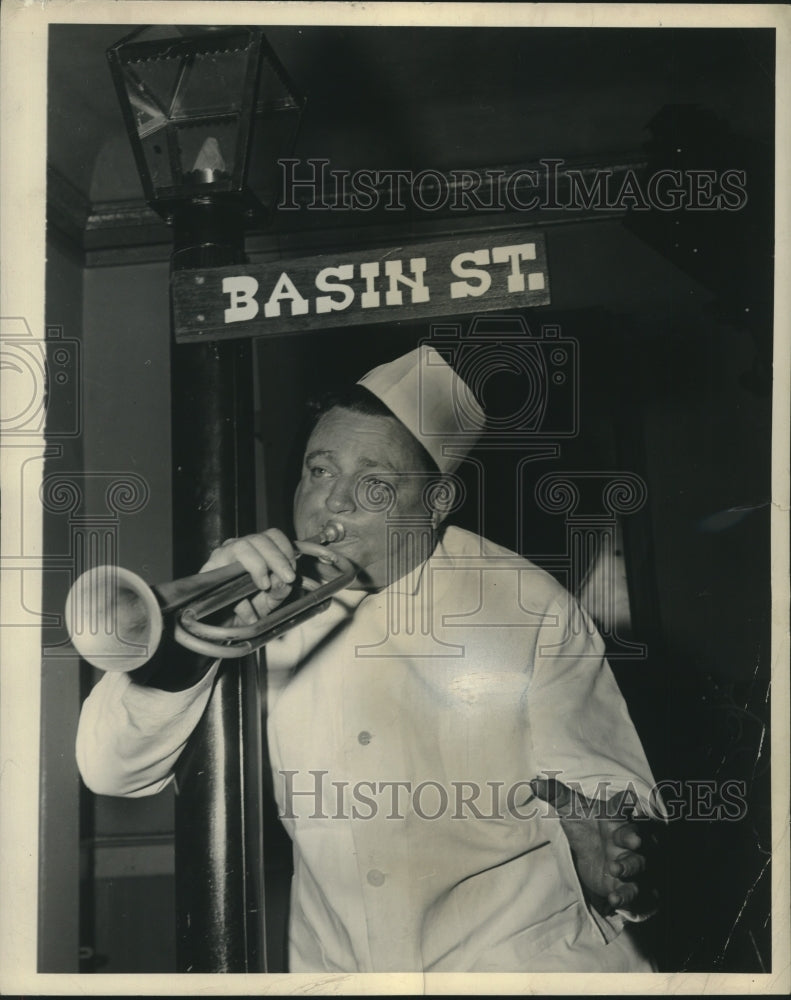 Load image into Gallery viewer, 1954 Press Photo Bugling Sam Dekemel on Basin Street - nox17760

