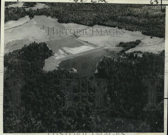 1961 Press Photo Four dams hold back Ellison Creek waters. - nox18112