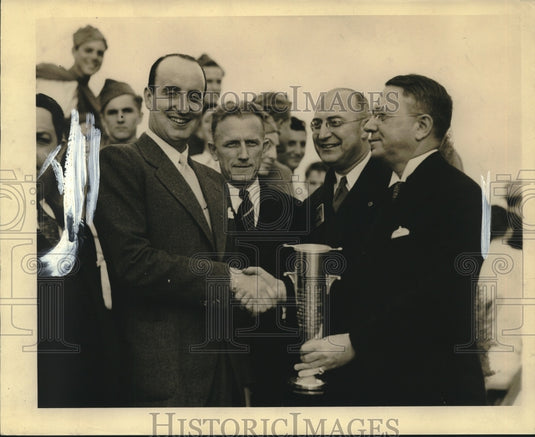 1934 Press Photo Michel De Troyat-French aerobatic champion, receiving award