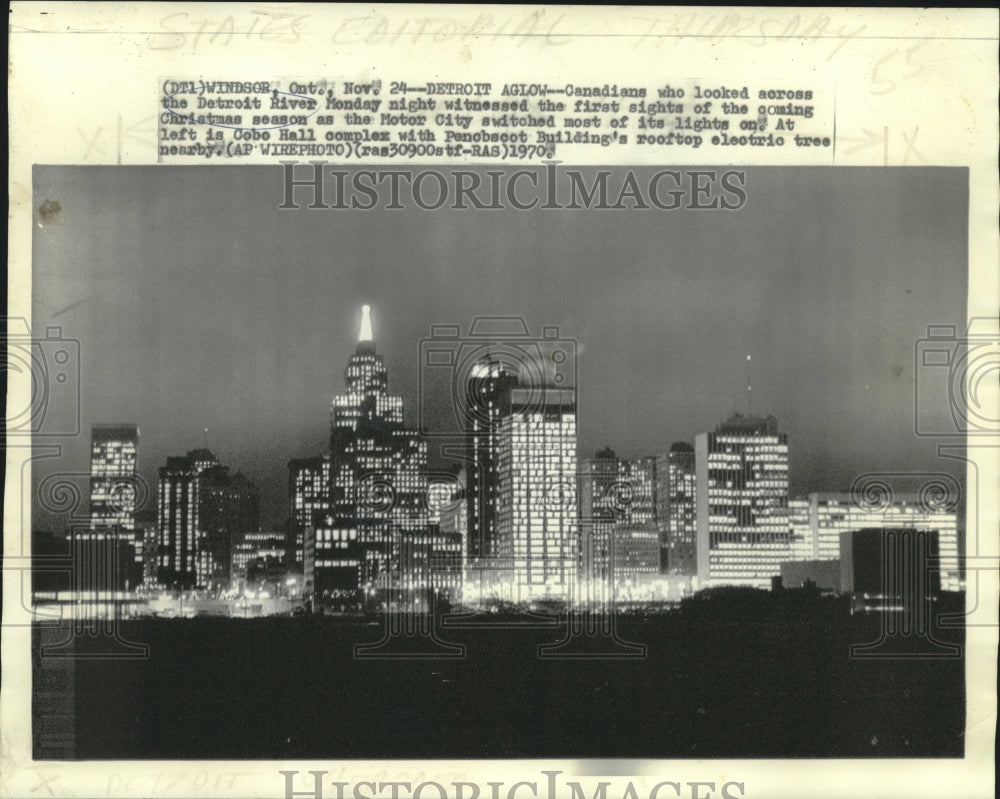 1970 Press Photo View from Canada across the river of Detroit's skyline aglow