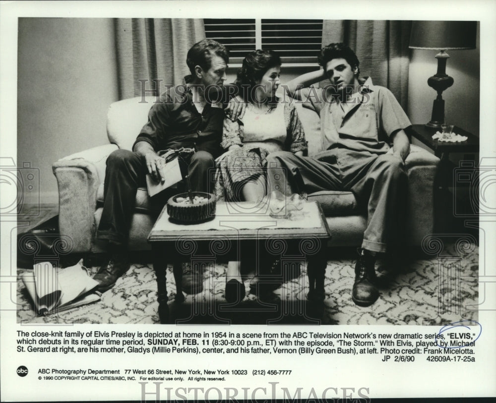 1990 Press Photo Michael Saint Gerard, Millie Perkins, Billy Green Bush in Movie