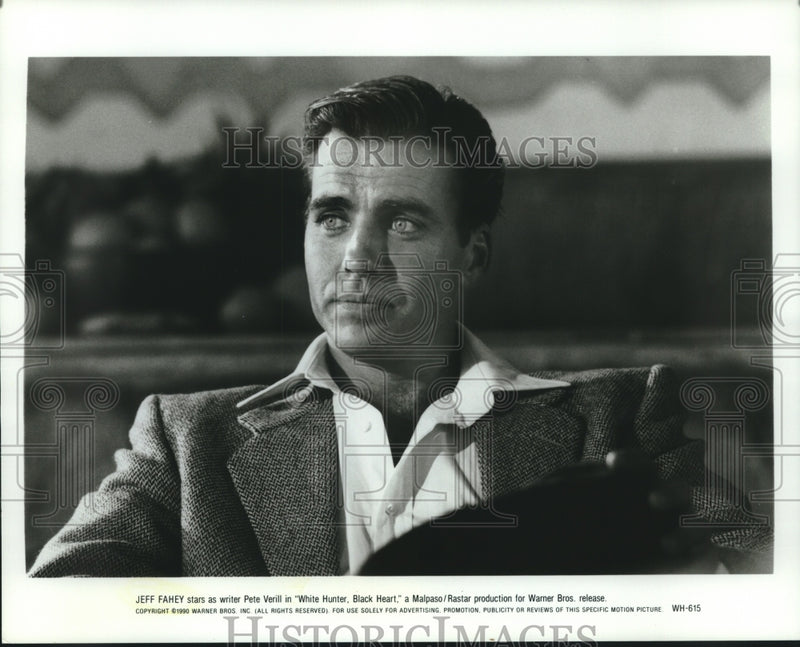Load image into Gallery viewer, 1991 Press Photo Actor Jeff Fahey in scene from "White Hunter, Black Heart"
