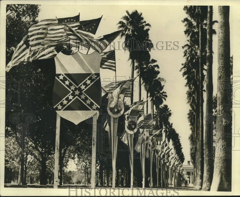 Load image into Gallery viewer, 1938 Press Photo Church - Eucharistic Congress Exterior View with Flags
