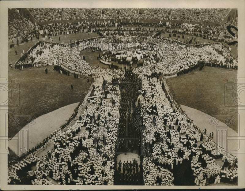 Load image into Gallery viewer, 1935 Press Photo Eucharistic Congress-View of Cleveland stadium human monstrance
