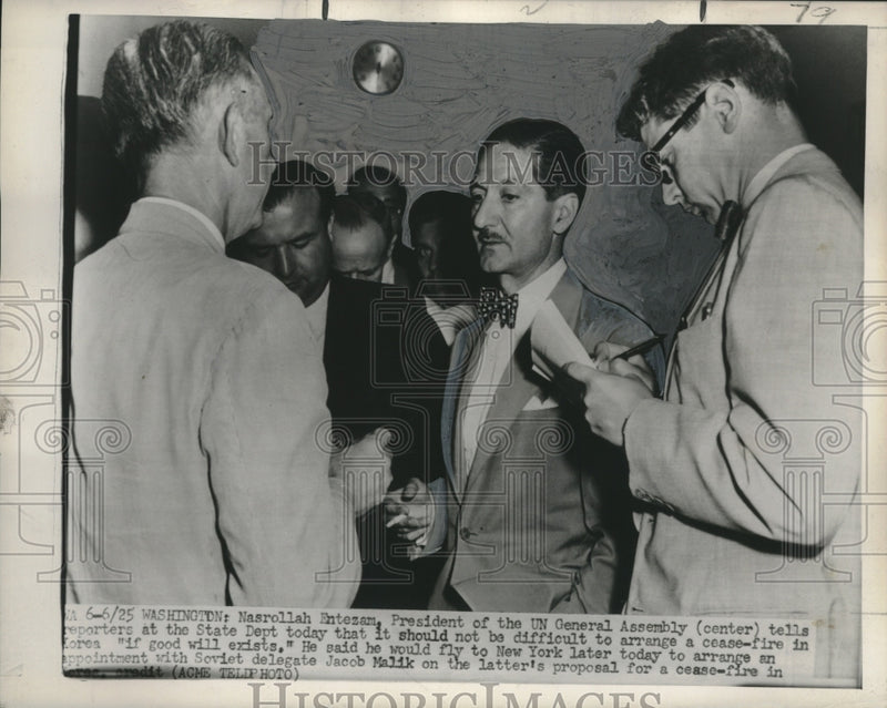 Load image into Gallery viewer, 1951 Press Photo UN General Assembly President Nasrollah Entezam &amp; Reporters
