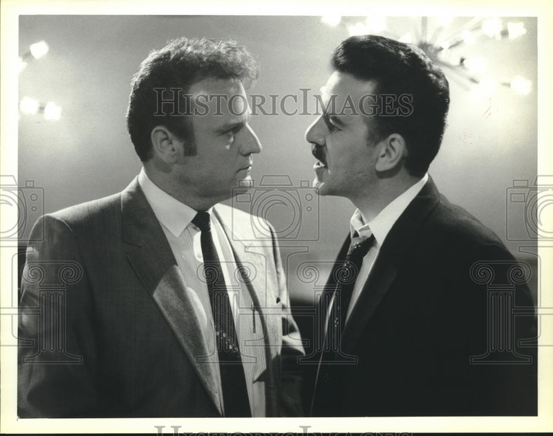 Load image into Gallery viewer, 1986 Press Photo Bill Smitrovich &amp; Dennis Farina in NBC-TV's "Crime Story."
