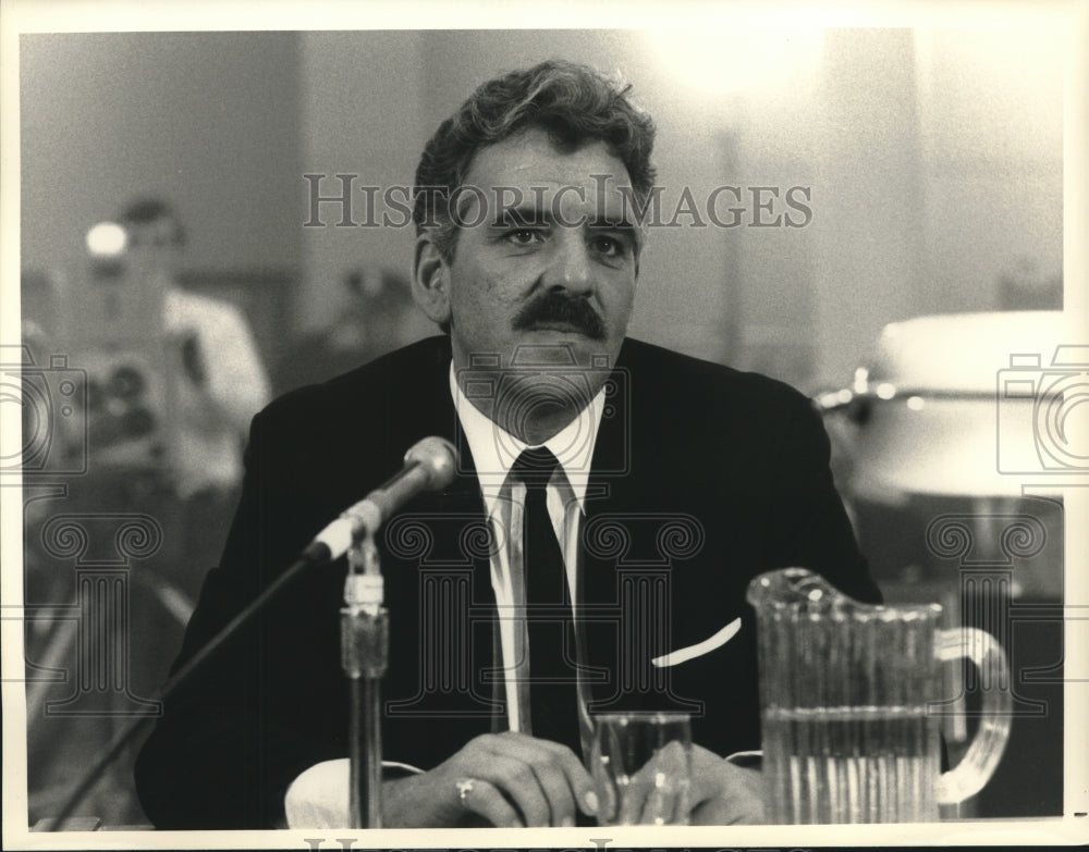 1988 Press Photo Dennis Farina stars in NBC-TV's "Crime Story." - nox18606