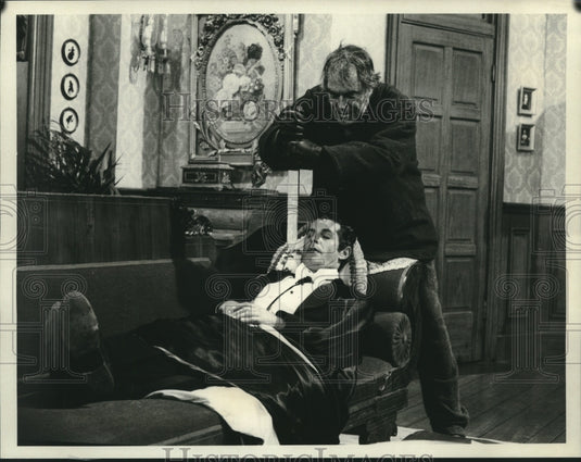 1979 Press Photo Jack Elam & Jonathan Goldsmith star in "Struck by Lightning."