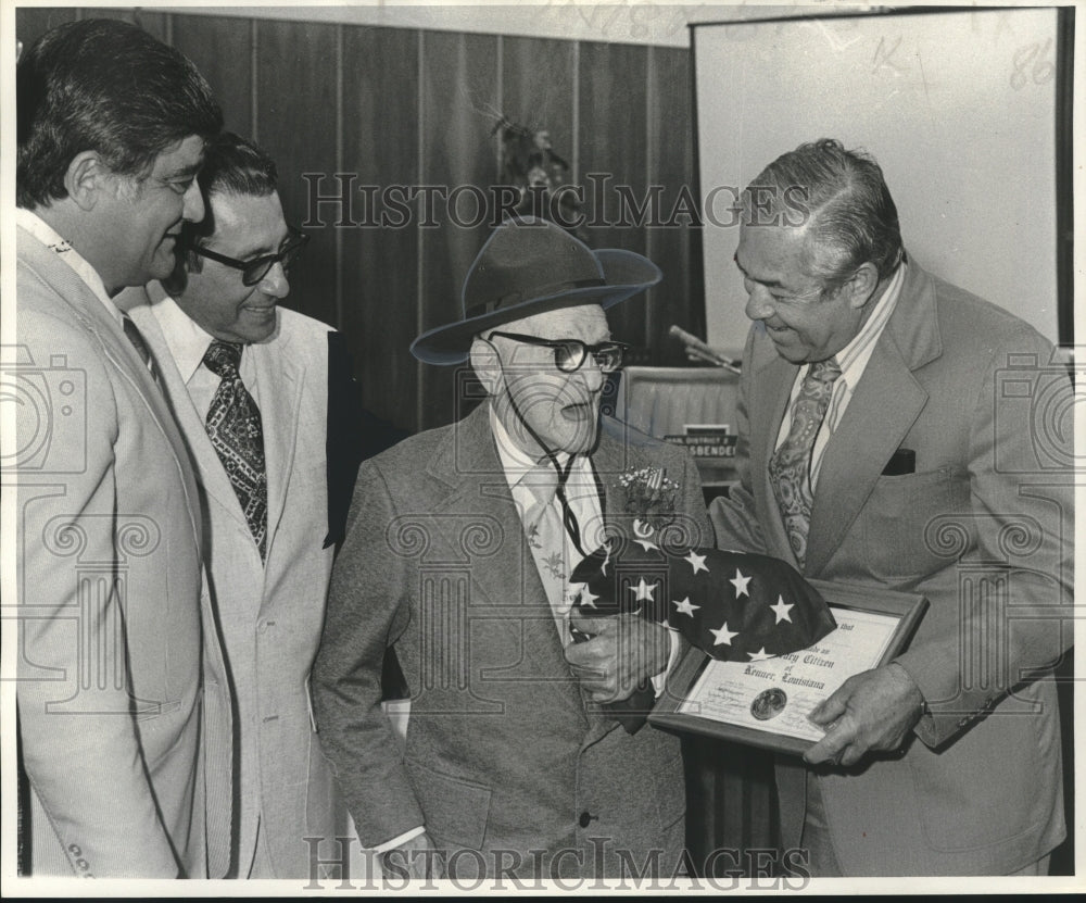 1976 Press Photo Spanish-American War vet Anthony Denenca honored at reception