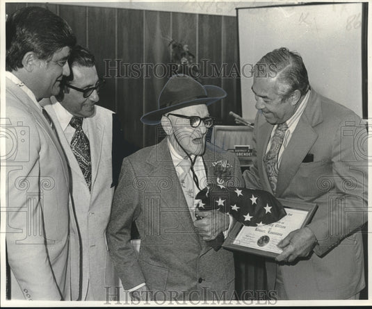 1976 Press Photo Spanish-American War vet Anthony Denenca honored at reception