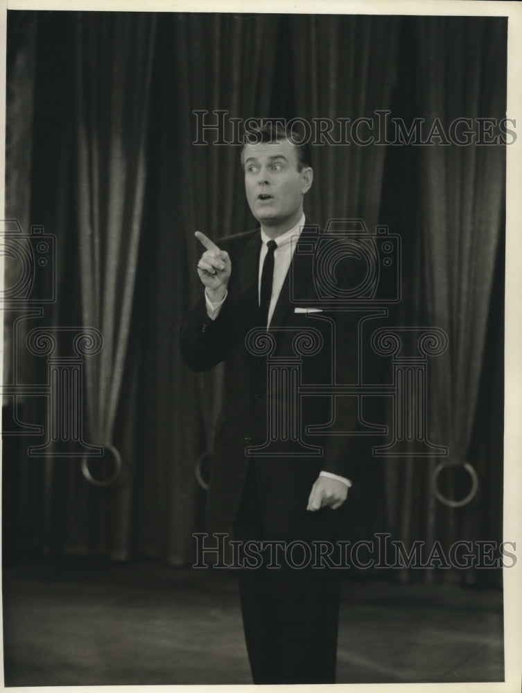 Load image into Gallery viewer, 1958 Press Photo Steve Dunne, host of Truth or Consequences, Fridays 7:30 p.m.
