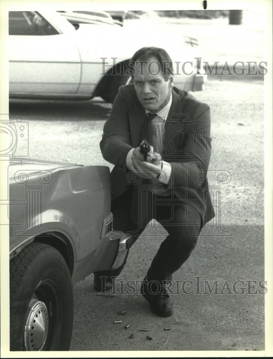 1988 Press Photo Fred Dryer stars in show "Naked Justice" - nox19501