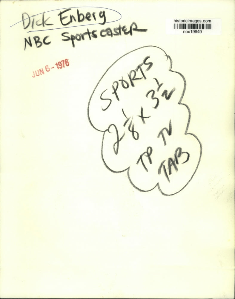 Load image into Gallery viewer, 1976 Press Photo Dick Enberg, NBC Sportscaster - nox19649
