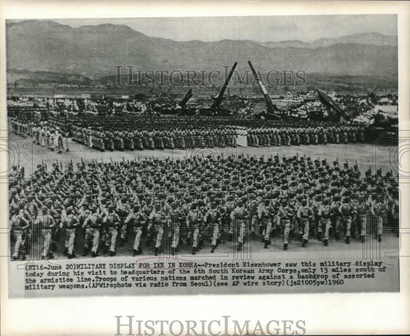 Load image into Gallery viewer, 1960 Press Photo President Eisenhower reviews 6th South Korean Army Corps.
