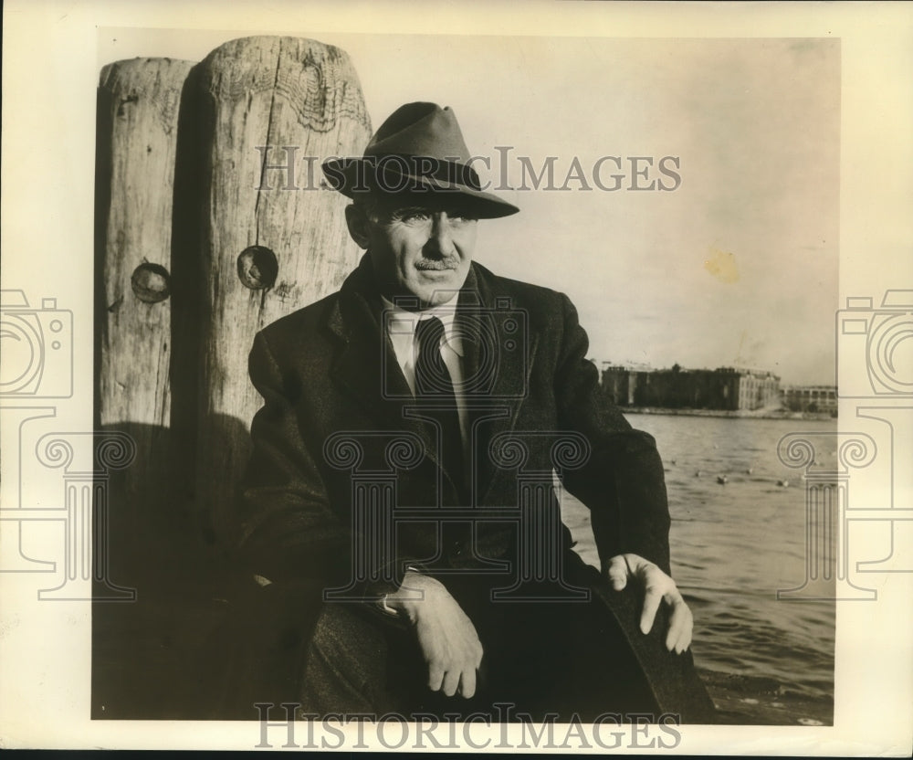 Press Photo Novelist Ben Field&#39;s The Last Freshet - nox20137