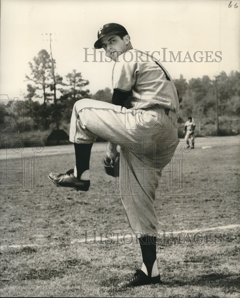 1967 Press Photo New Orleans Pelicans&#39; pitcher Dick Drilling - nox20245