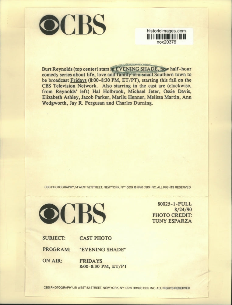 1990 Press Photo Burt Reynolds & other cast members of "Evening Shade," on CBS