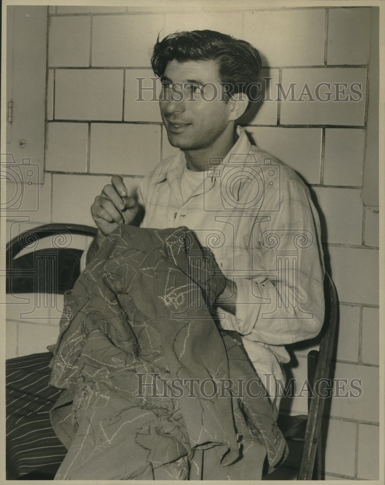 1946 Press Photo Tony Foto, ex-featherweight boxer - nox20391- Historic Images