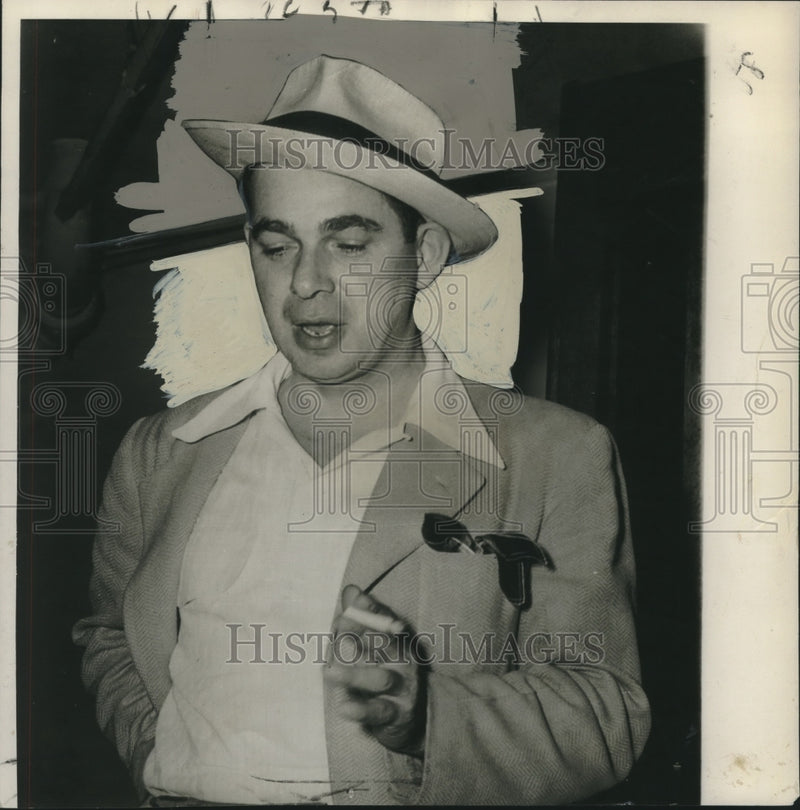 Load image into Gallery viewer, 1952 Press Photo Robert J. Fought in Amarillo, Texas. - nox20393
