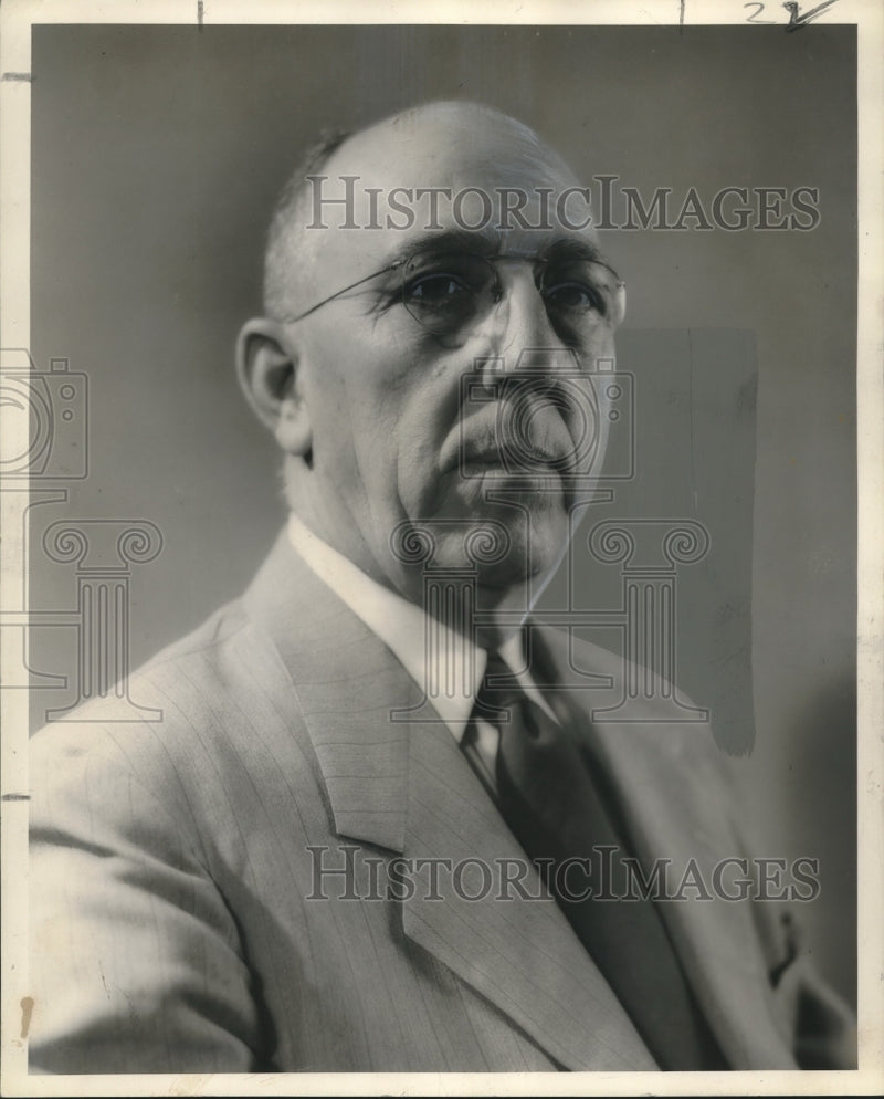 Load image into Gallery viewer, 1953 Press Photo Colonel F. H. Fox, Dept. of Civil Engineering at Tulane
