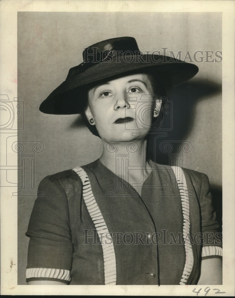 1945 Press Photo Mrs. George Foutreaux, Louisiana - nox20609